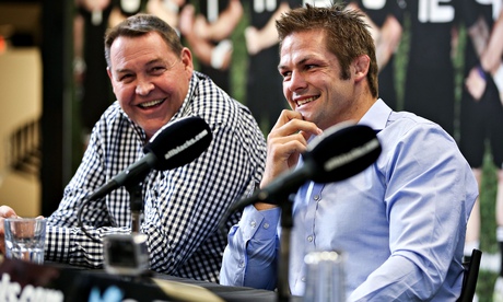 Richie McCaw announces his retirement 