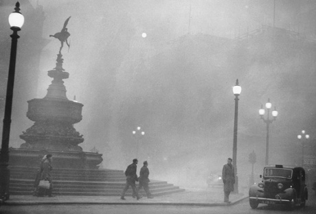 Fog in Piccadilly Circus, December 1952.