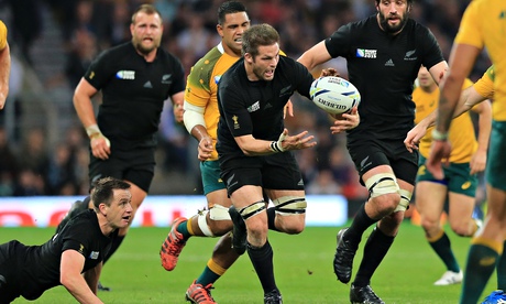 New Zealand captain Richie McCaw (centre) in action against Australia in the Rugby World Cup final