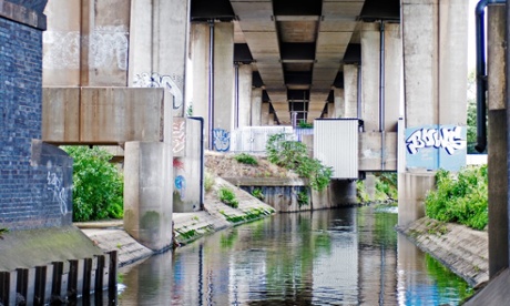 ‘River Tame flows through Birmingham under the M6.’ 