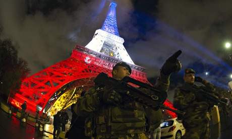 A French soldier enforcing the Vigipirat