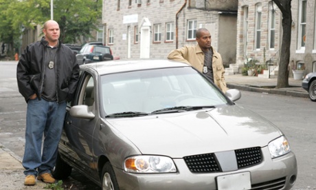 Domenick Lombardozzi as Thomas ‘Herc’ Hauk and Seth Gilliam as Ellis Carver on The Wire.