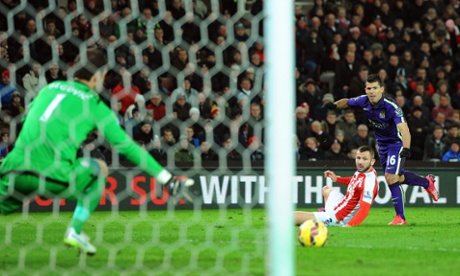 Sergio Aguero fires Manchester City into the lead ...