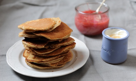 Wholemeal and yoghurt pancakes with a rhubarb and ginger compote