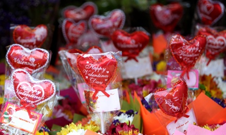 Flower bouquets on sale for Valentine's Day