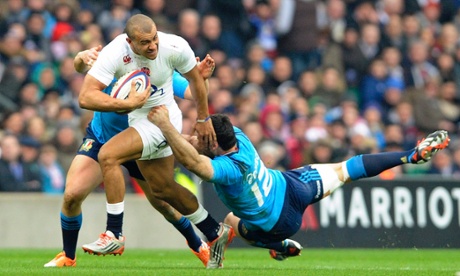 Jonathon Joseph tries to break away from Andrea Masi.