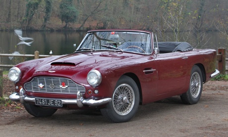 Aston Martin DB4