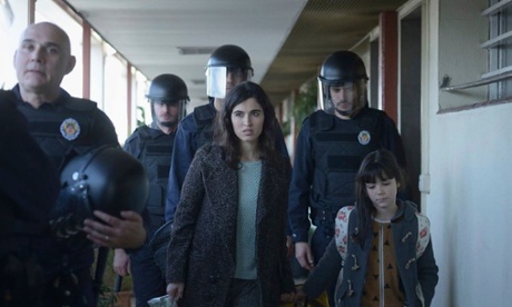 A scene from Cerca de tu casa