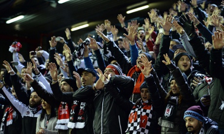The Besiktas fans are in fine voice, apart from the bloke bottom right.