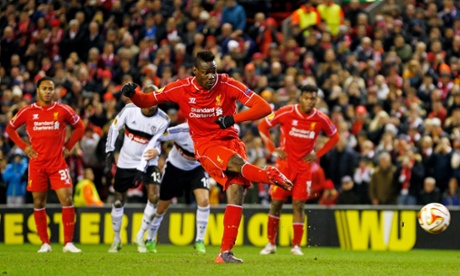 Mario Balotelli slots home from the spot.
