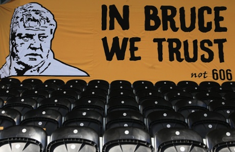 Hull City fans show their support for Steve Bruce.
