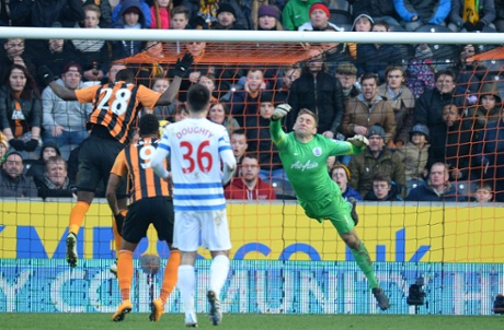 Dame N'Doye scores to make it 2-1.