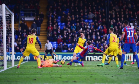 Glenn Murray scores.