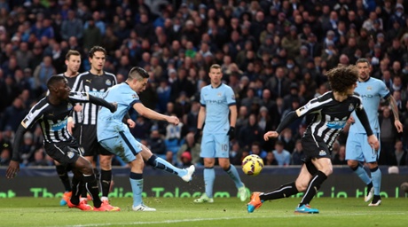 Samir Nasri scores the second.