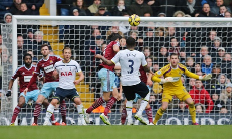 Danny Rose gets one back for Tottenham.