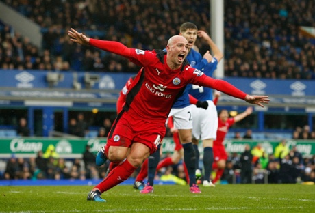 Esteban Cambiasso celebrates after scoring.