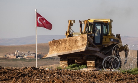 The Turkish army moves the tomb of Suleyman Shah. 