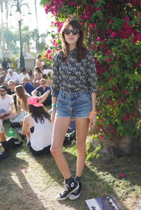 Alexa Chung wearing Converse trainers at the Coachella Music Festival in 2013.