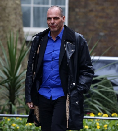 Greek Finance Minister Yanis Varoufakis arrives for a meeting with British Finance Minister George Osborne outside number 11 Downing Street in central London on February 2, 2015.