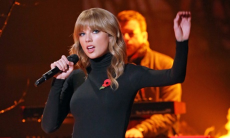 Taylor Swift channels Funny Face on The X Factor.