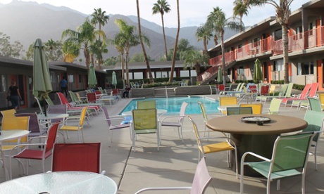 Palm Springs modernism, skylark pool