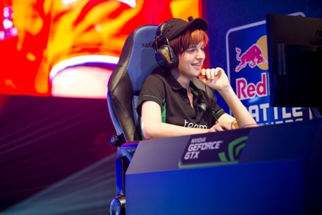 scarlett the gamer at red bull competition