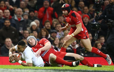 Anthony Watson scores England's first try.