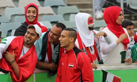 Ali Adnan with fans