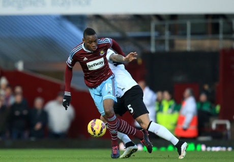 Diafra Sakho holds off Marcos Rojo.