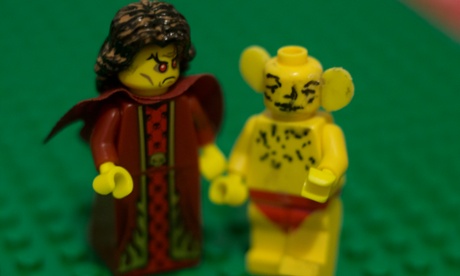 Last minute instructions from chief of staff Peta Credlin to PM Tony Abbott.