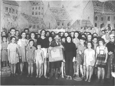 The opera cast at Theresienstadt, where Brundibár was peformed between 1943 and 1944.