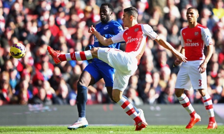Gabriel clears the ball from Romelu Lukaku.