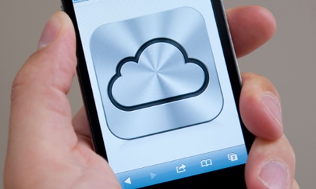 Users are currently struggling to access Apple's iCloud services.
