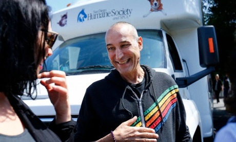 Sam Simon visiting a chinchilla farm after he financed the purchase of the facility by Peta.