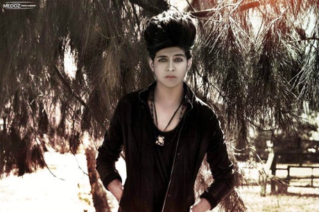 A Famous-style photograph created by Medoz