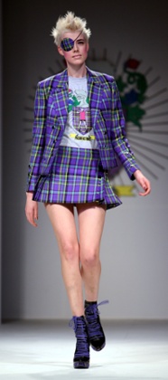 Agyness Deyn in one of House of Holland's bestselling kilts on the autumn/winter 2008 catwalk