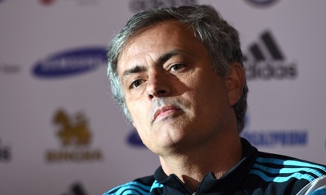 José Mourinho said he was focusing on winning the Premier League after Chelsea were elimated from the Champions League in midweek.
