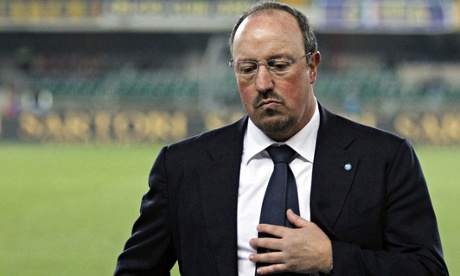Napoli coach Rafael Benítez leaves the pitch at the end of the 2-0 Serie A defeat at Verona