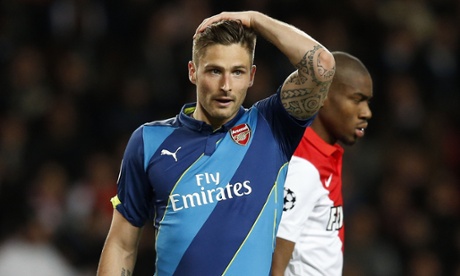 Arsenal's striker Olivier Giroud reacts.