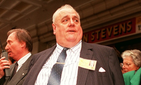 Officers who arrested Cyril Smith in the 1980s alleged they were told to keep quiet. 