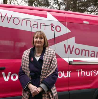 Harriet Harman next to Labour’s pink van