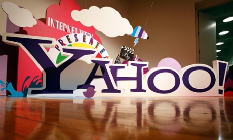 Yahoo is closing its office in China.
