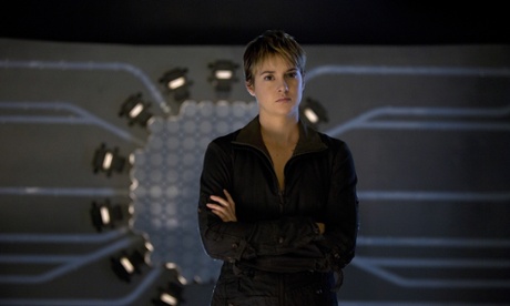 Insurgent review – well-oiled dystopic action
