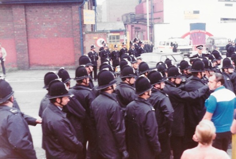 Silverwood Colliery, Rotherham. South Yorkshire during the miners’ strike, August 1984. “Macgregor [chairman of the national coal board] said Yorkshire would be the first to “crack” in the back to work campaign. We didn’t, 86% of Yorkshire miners’ stayed out until the end”