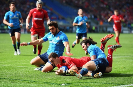 George North of Wales goes over for his second try.
