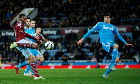 West Ham's Diafra Sakho fires in West Ham's winner.