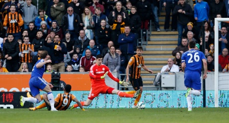 Abel Hernandez scores the second goal for Hull.