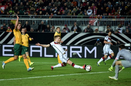 Marco Reus scores the opening goal.