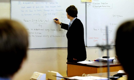 Experienced teachers should be offered a 25% pay rise for agreeing to teach in challenging schools, says Alan Milburn.