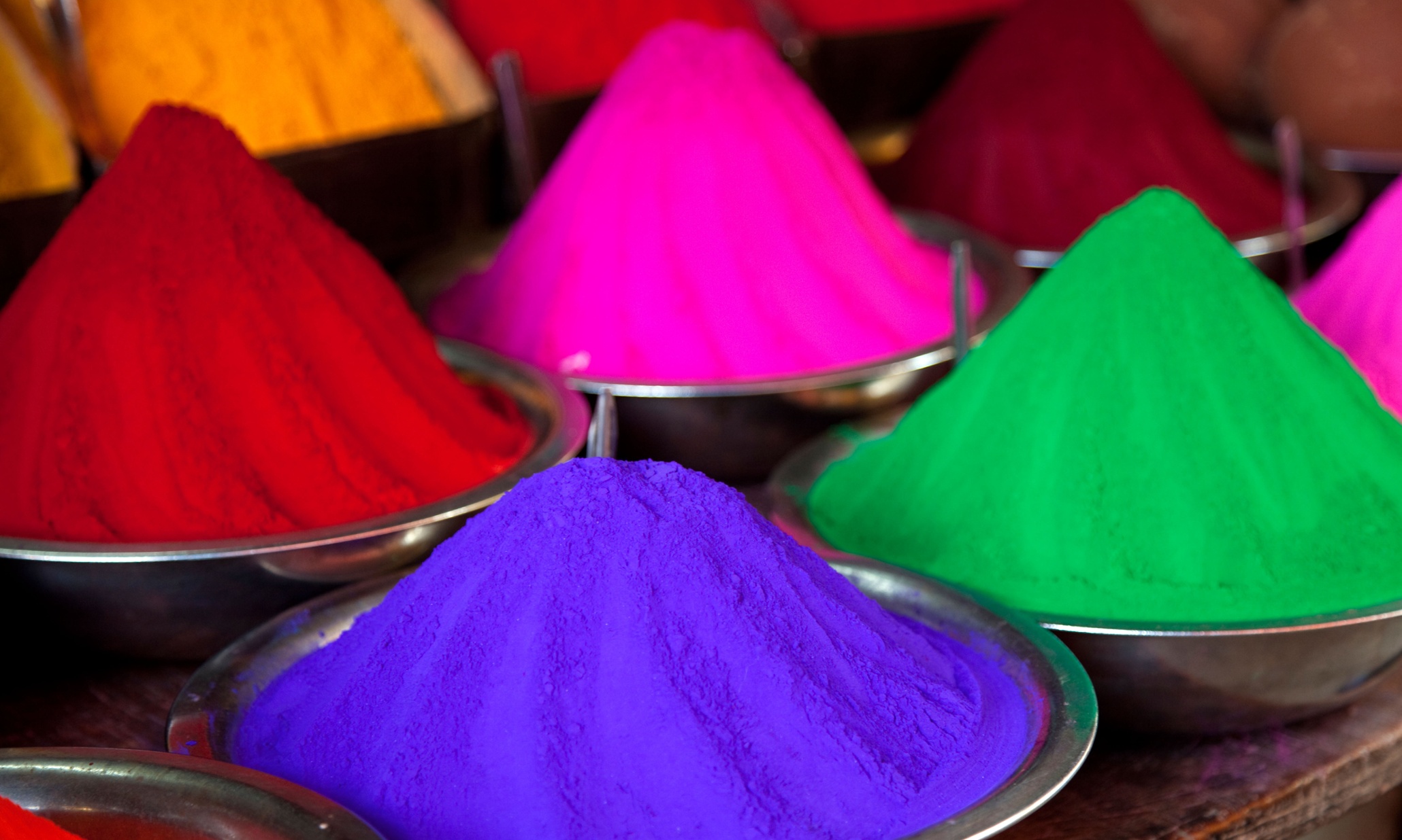 Natural dyes v synthetic: which is more sustainable? | Guardian